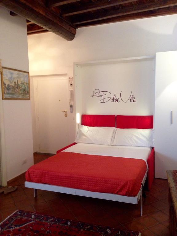Navona, Old Rome Lodge Ruang foto