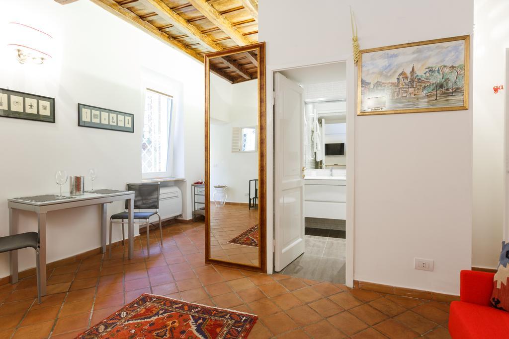 Navona, Old Rome Lodge Ruang foto
