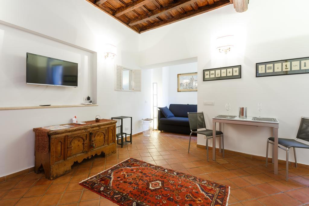 Navona, Old Rome Lodge Ruang foto